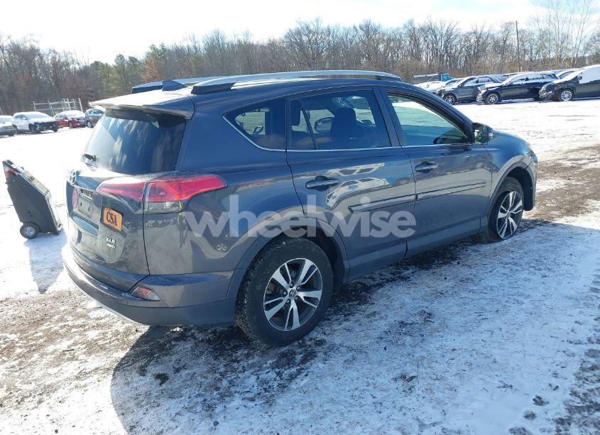 Photo 4 of 2016 Toyota Rav4 XLE (VIN 2T3RFREVXGW466717)