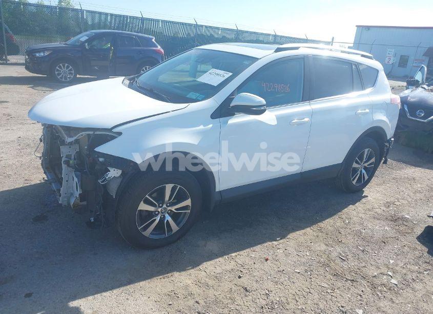 Photo 2 of 2016 Toyota Rav4 XLE (VIN 2T3RFREVXGW478477)