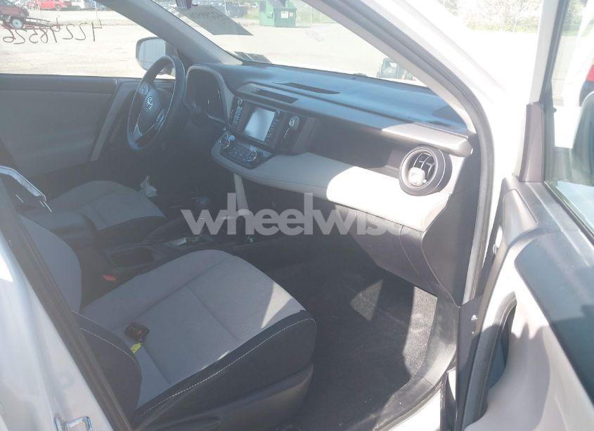 Photo 5 of 2016 Toyota Rav4 XLE (VIN 2T3RFREVXGW478477)