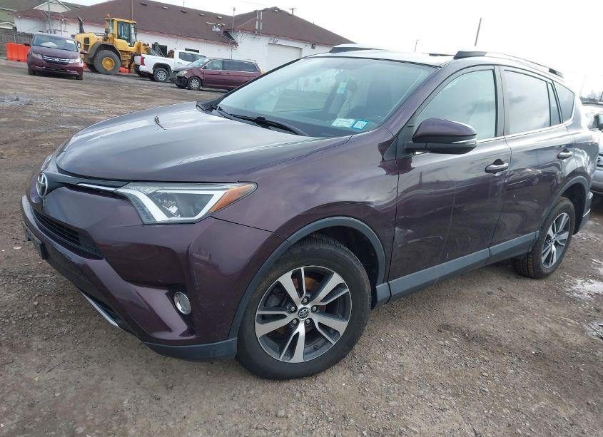 Photo 2 of 2016 Toyota Rav4 XLE (VIN 2T3RFREVXGW528276)