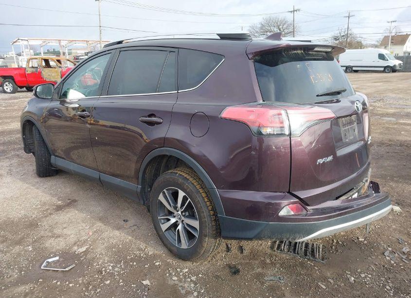 Photo 3 of 2016 Toyota Rav4 XLE (VIN 2T3RFREVXGW528276)