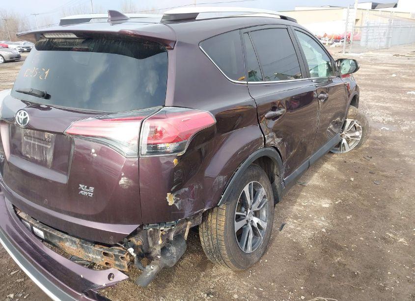 Photo 4 of 2016 Toyota Rav4 XLE (VIN 2T3RFREVXGW528276)