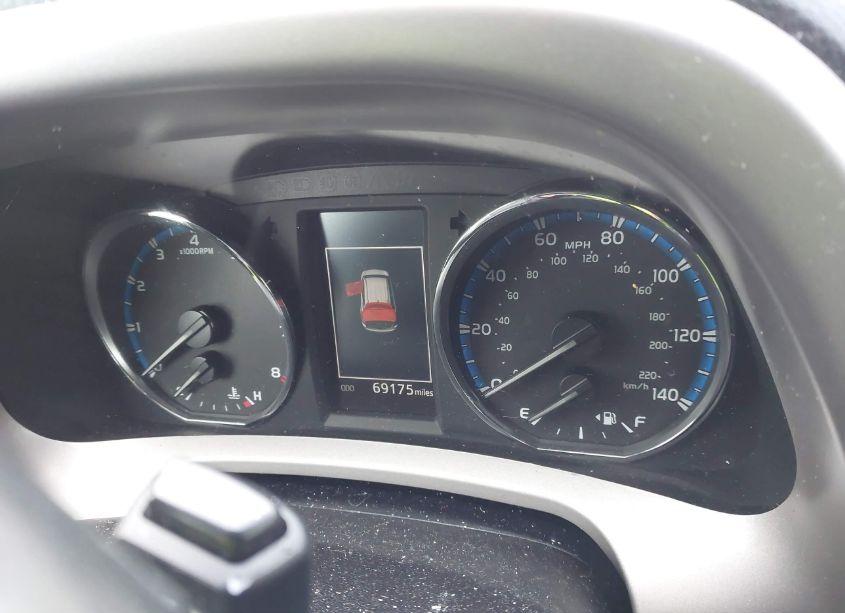 Photo 7 of 2016 Toyota Rav4 XLE (VIN 2T3RFREVXGW528276)