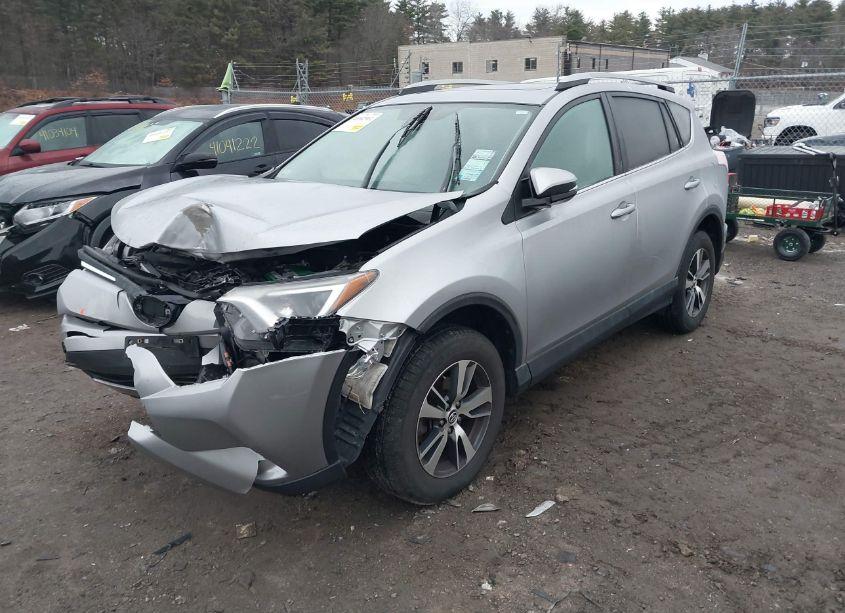 Photo 2 of 2017 Toyota Rav4 XLE (VIN 2T3RFREVXHW612650)