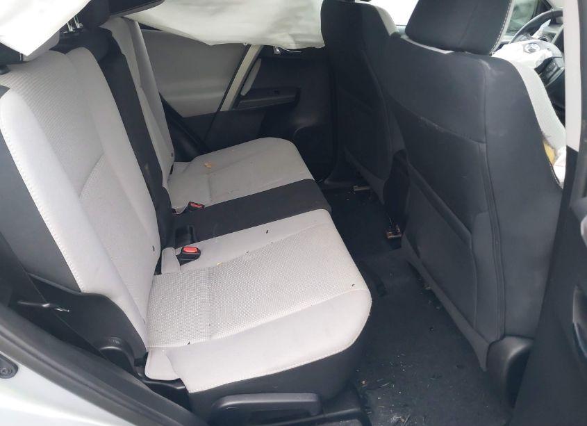 Photo 8 of 2017 Toyota Rav4 XLE (VIN 2T3RFREVXHW612650)