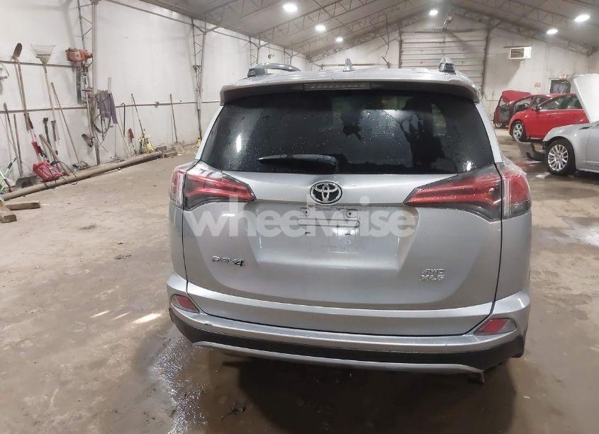 Photo 16 of 2017 Toyota Rav4 XLE (VIN 2T3RFREVXHW672346)