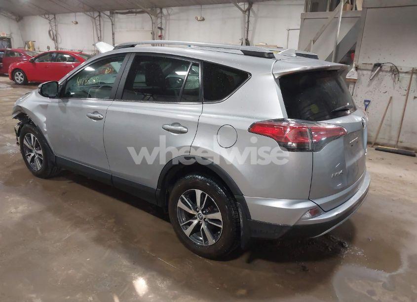 Photo 3 of 2017 Toyota Rav4 XLE (VIN 2T3RFREVXHW672346)