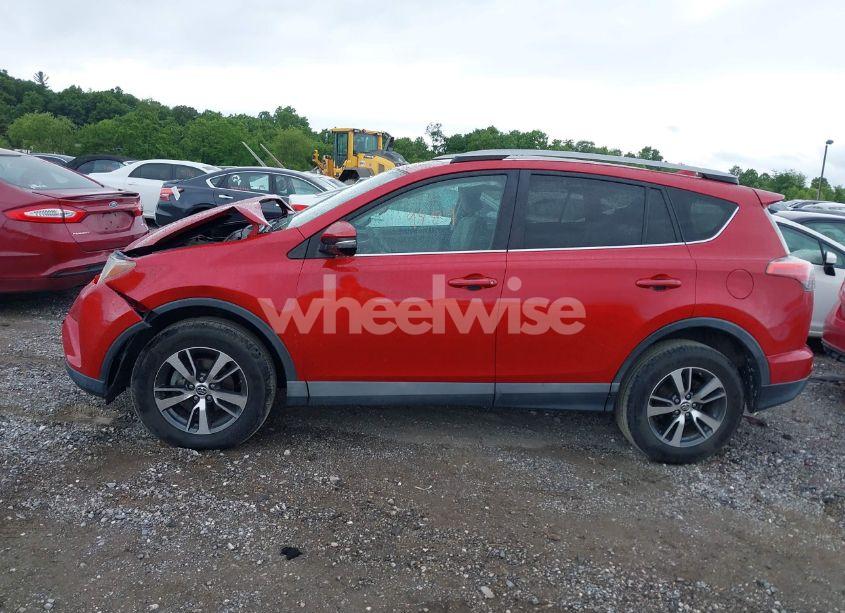 Photo 14 of 2017 Toyota Rav4 XLE (VIN 2T3RFREVXHW682505)