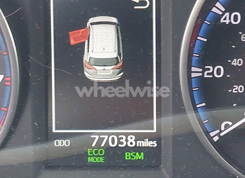 Photo 15 of 2017 Toyota Rav4 XLE (VIN 2T3RFREVXHW682505)