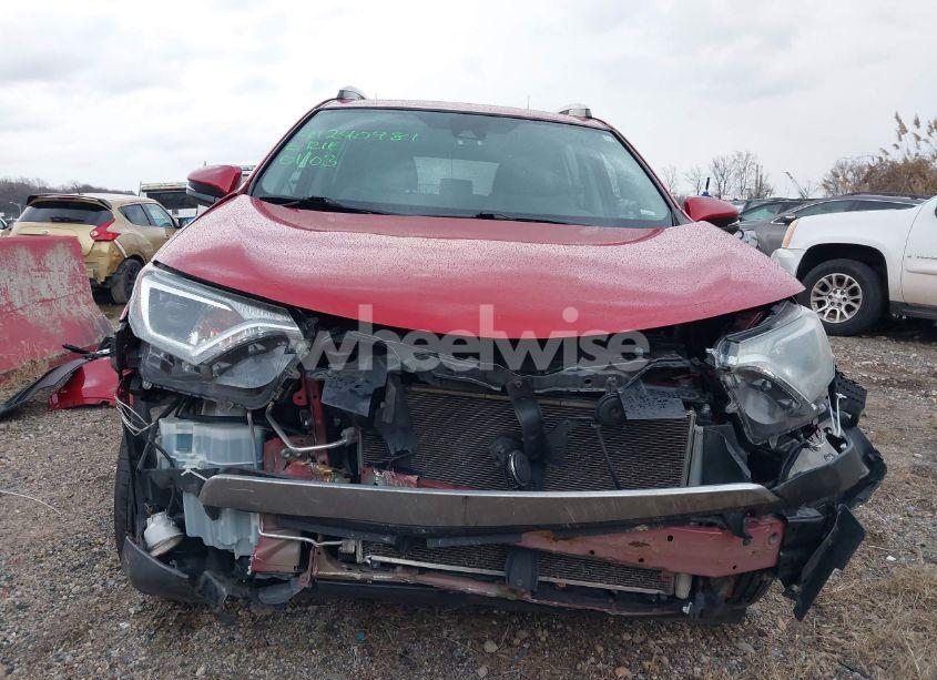 Photo 6 of 2017 Toyota Rav4 XLE (VIN 2T3RFREVXHW684612)