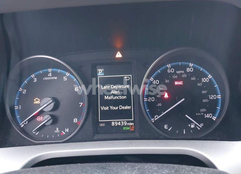 Photo 7 of 2017 Toyota Rav4 XLE (VIN 2T3RFREVXHW684612)