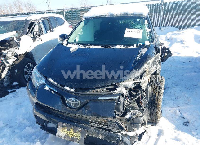 Photo 12 of 2017 Toyota Rav4 XLE (VIN 2T3RFREVXHW695304)