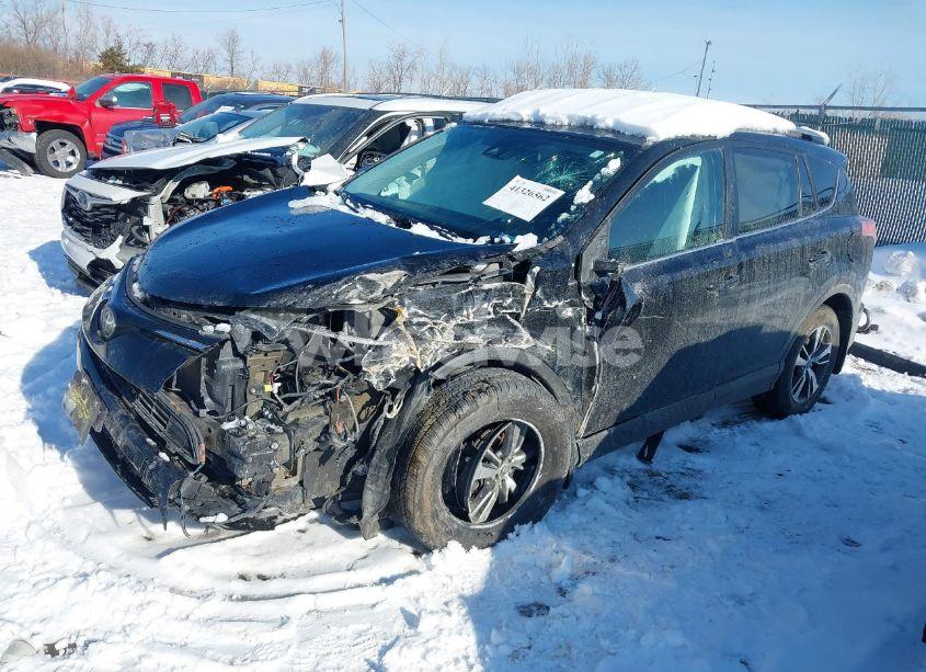 Photo 2 of 2017 Toyota Rav4 XLE (VIN 2T3RFREVXHW695304)