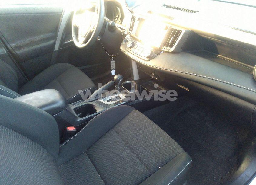 Photo 5 of 2018 Toyota Rav4 ADVENTURE/XLE (VIN 2T3RFREVXJW710728)