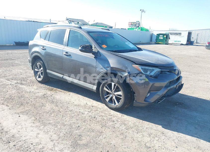 2018 Toyota Rav4 ADVENTURE/XLE (VIN 2T3RFREVXJW747570) main photo