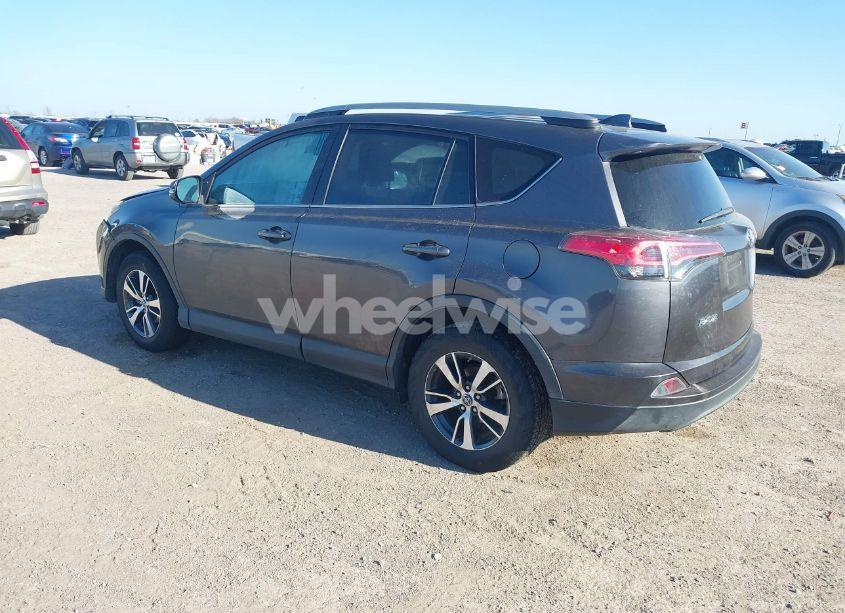 Photo 3 of 2018 Toyota Rav4 ADVENTURE/XLE (VIN 2T3RFREVXJW747570)