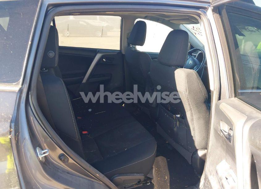 Photo 8 of 2018 Toyota Rav4 ADVENTURE/XLE (VIN 2T3RFREVXJW747570)