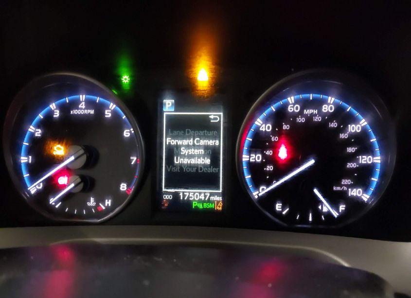 Photo 7 of 2018 Toyota Rav4 ADVENTURE/XLE (VIN 2T3RFREVXJW757063)