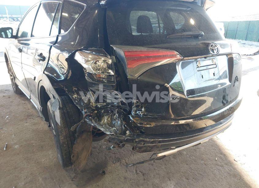 Photo 6 of 2018 Toyota Rav4 ADVENTURE/XLE (VIN 2T3RFREVXJW779144)