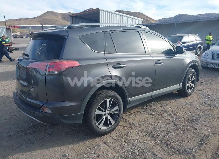 Photo 4 of 2018 Toyota Rav4 XLE (VIN 2T3RFREVXJW795909)