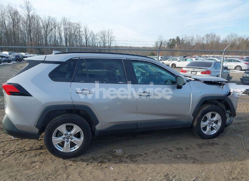 Photo 13 of 2020 Toyota Rav4 HYBRID XLE (VIN 2T3RWRFV0LW073690)