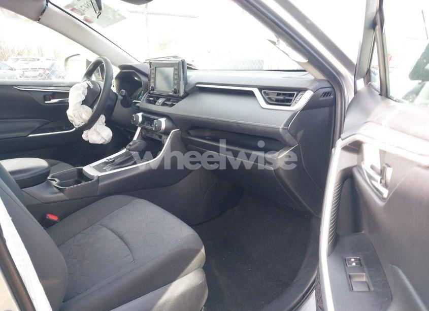 Photo 5 of 2020 Toyota Rav4 HYBRID XLE (VIN 2T3RWRFV0LW073690)