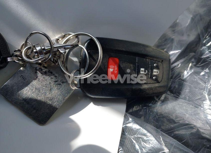 Photo 11 of 2020 Toyota Rav4 HYBRID XLE (VIN 2T3RWRFV0LW099223)