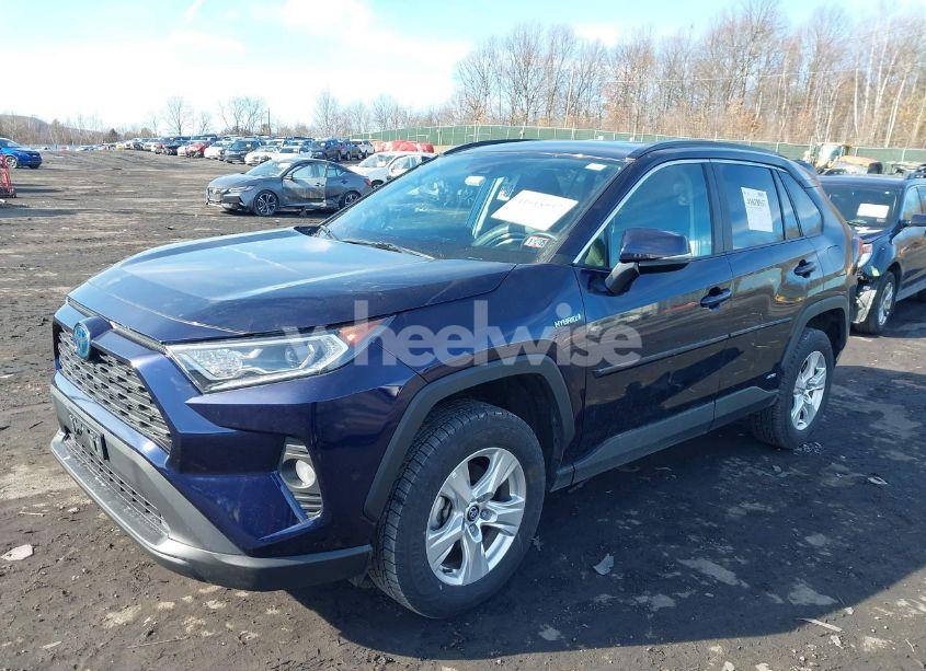 Photo 2 of 2020 Toyota Rav4 HYBRID XLE (VIN 2T3RWRFV0LW099223)
