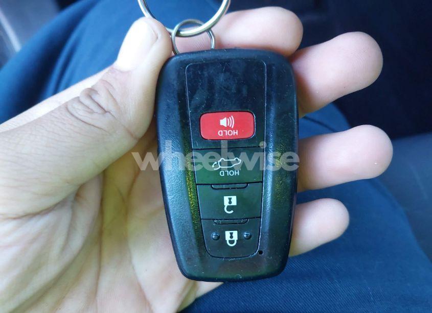 Photo 11 of 2021 Toyota Rav4 HYBRID XLE (VIN 2T3RWRFV0MW121531)