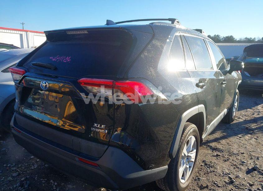 Photo 4 of 2021 Toyota Rav4 HYBRID XLE (VIN 2T3RWRFV0MW121531)