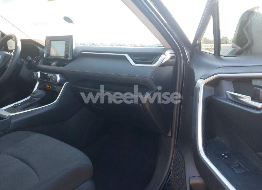 Photo 5 of 2021 Toyota Rav4 HYBRID XLE (VIN 2T3RWRFV0MW121531)