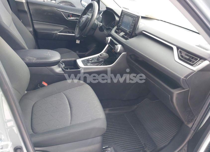 Photo 5 of 2022 Toyota Rav4 HYBRID XLE (VIN 2T3RWRFV0NW144373)