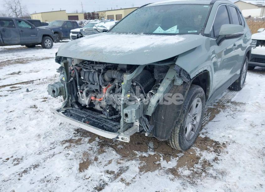 Photo 6 of 2022 Toyota Rav4 HYBRID XLE (VIN 2T3RWRFV0NW144373)