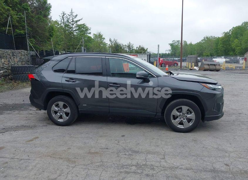 Photo 13 of 2024 Toyota Rav4 HYBRID XLE (VIN 2T3RWRFV0RW198374)