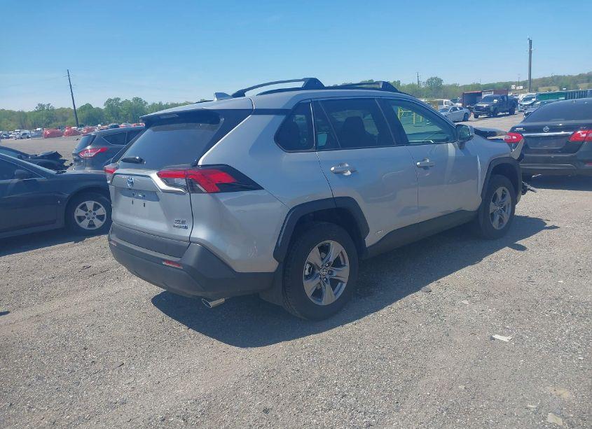 Photo 4 of 2024 Toyota Rav4 XLE HYBRID (VIN 2T3RWRFV0RW201239)