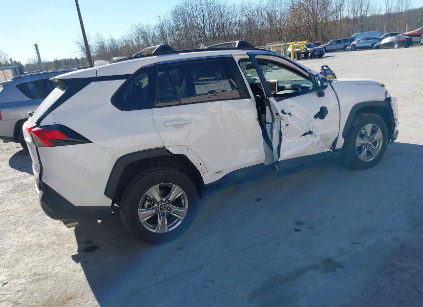 Photo 4 of 2024 Toyota Rav4 HYBRID XLE (VIN 2T3RWRFV0RW207056)