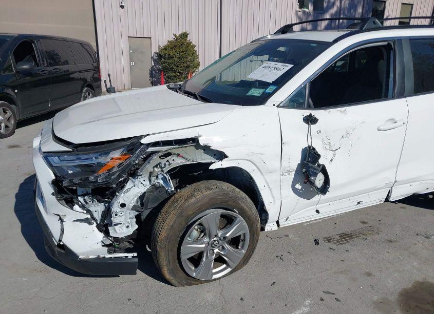 Photo 6 of 2024 Toyota Rav4 HYBRID XLE (VIN 2T3RWRFV0RW207056)