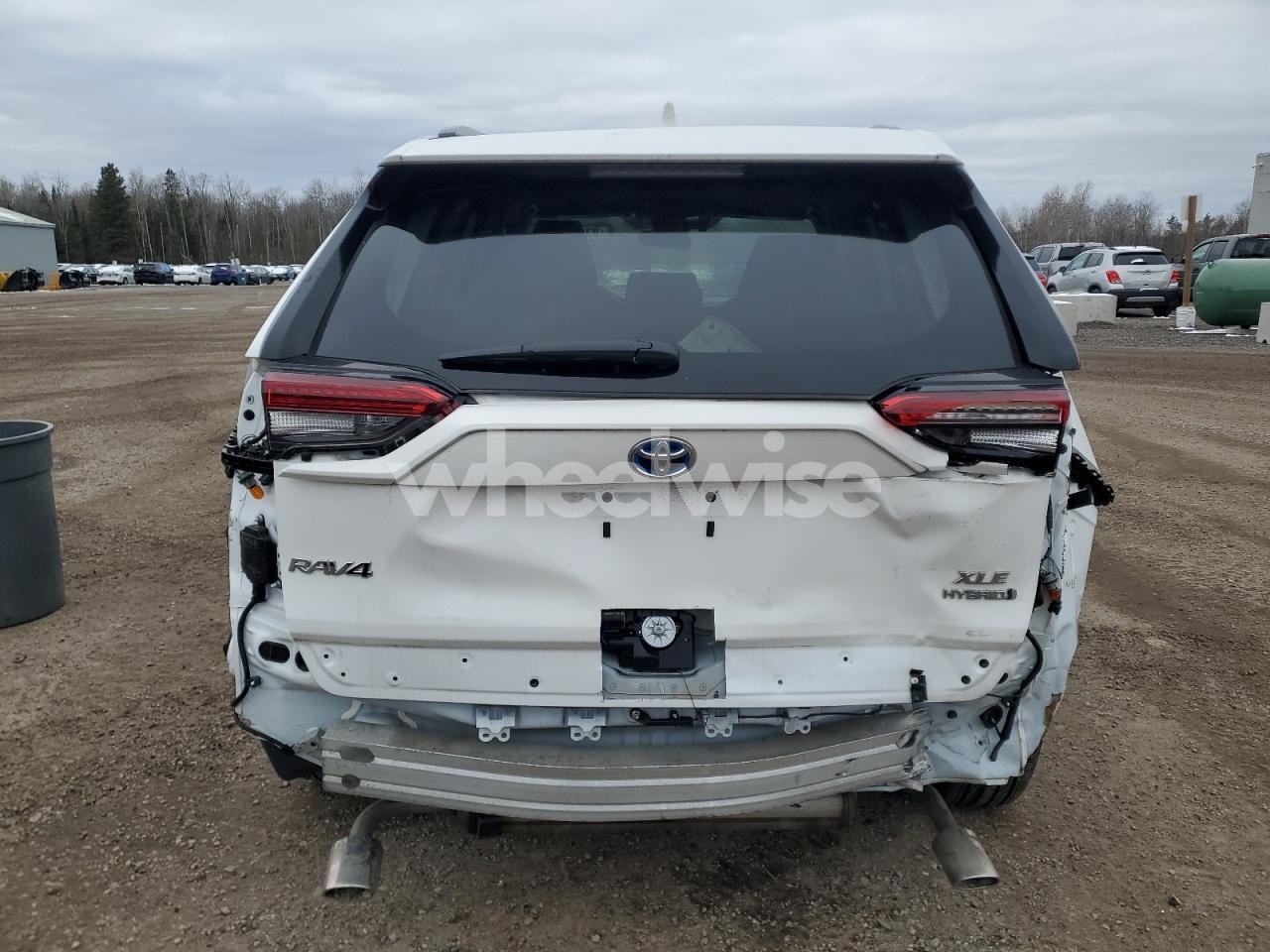 Photo 6 of 2024 TOYOTA RAV4 XLE (VIN 2T3RWRFV0RW250828)