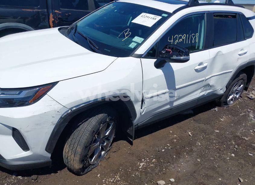 Photo 6 of 2025 Toyota Rav4 HYBRID XLE (VIN 2T3RWRFV0SW272575)