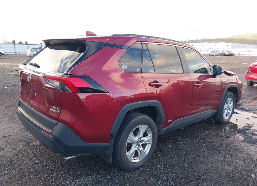 Photo 4 of 2019 Toyota Rav4 HYBRID XLE (VIN 2T3RWRFV1KW012119)