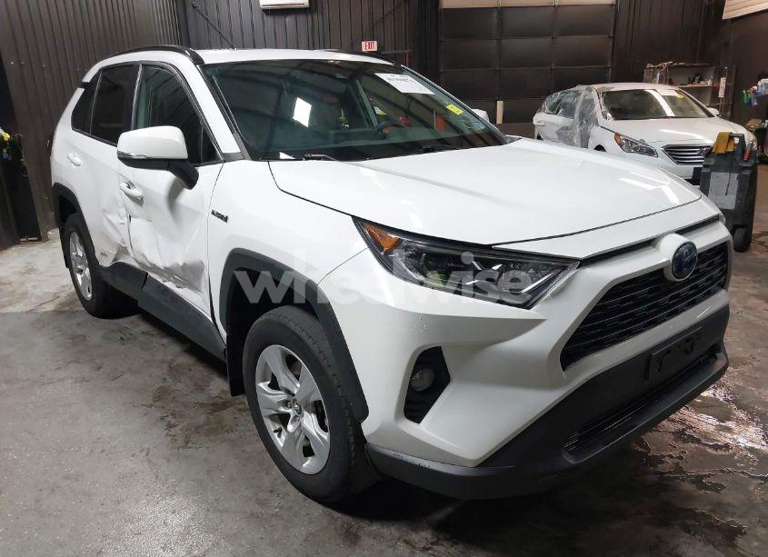 2020 Toyota Rav4 HYBRID XLE (VIN 2T3RWRFV1LW063475) main photo