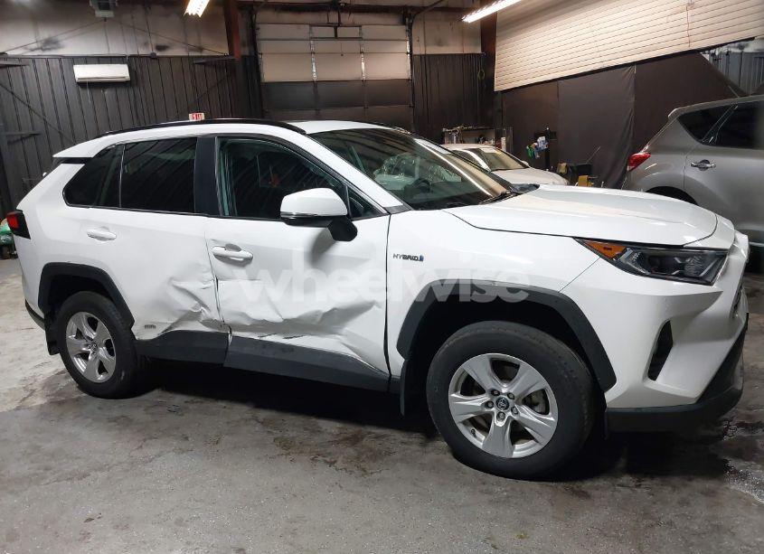 Photo 6 of 2020 Toyota Rav4 HYBRID XLE (VIN 2T3RWRFV1LW063475)