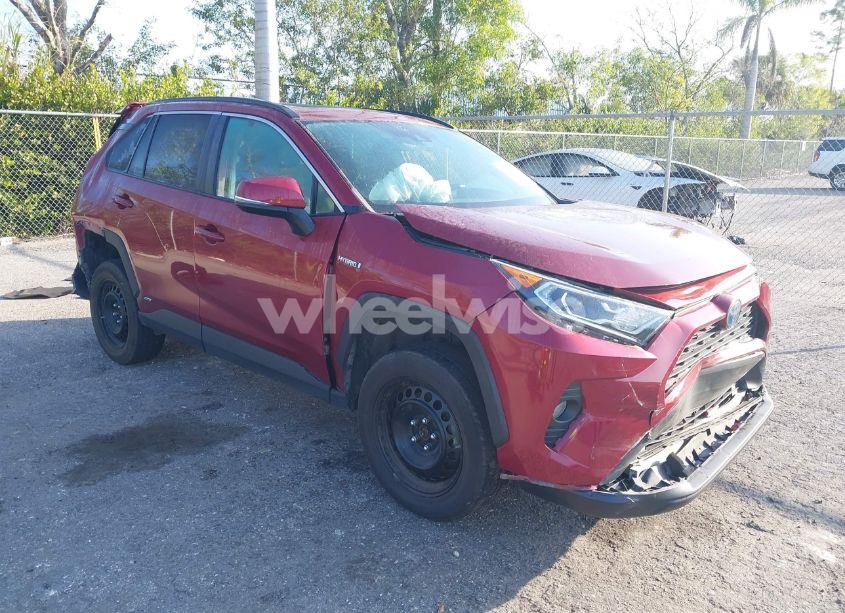 2020 Toyota Rav4 HYBRID XLE (VIN 2T3RWRFV1LW073648) main photo