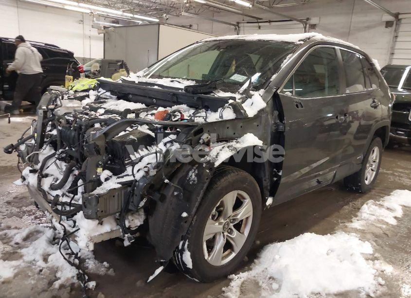 Photo 2 of 2020 Toyota Rav4 HYBRID XLE (VIN 2T3RWRFV1LW080177)