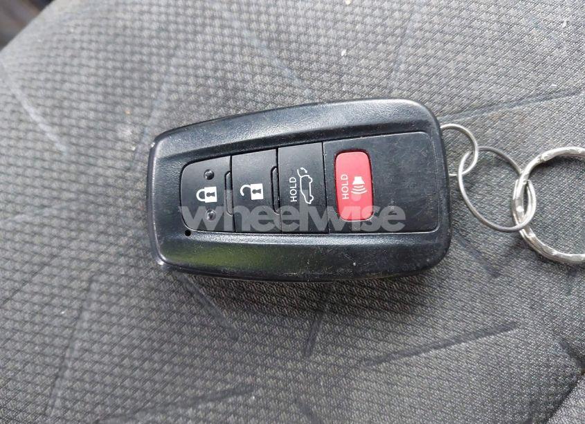 Photo 11 of 2021 Toyota Rav4 HYBRID XLE (VIN 2T3RWRFV1MW114474)