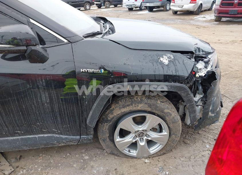 Photo 6 of 2021 Toyota Rav4 HYBRID XLE (VIN 2T3RWRFV1MW114474)