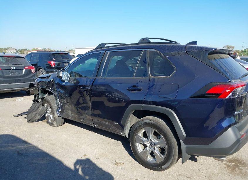 Photo 13 of 2024 Toyota Rav4 HYBRID XLE (VIN 2T3RWRFV1RW210158)