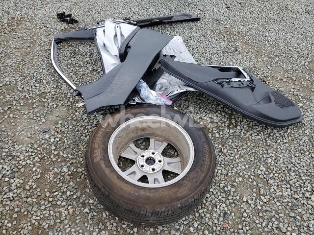 Photo 3 of 2025 TOYOTA RAV4 XLE (VIN 2T3RWRFV1SW257048)