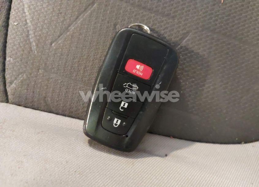 Photo 10 of 2020 Toyota Rav4 HYBRID XLE (VIN 2T3RWRFV2LW050105)