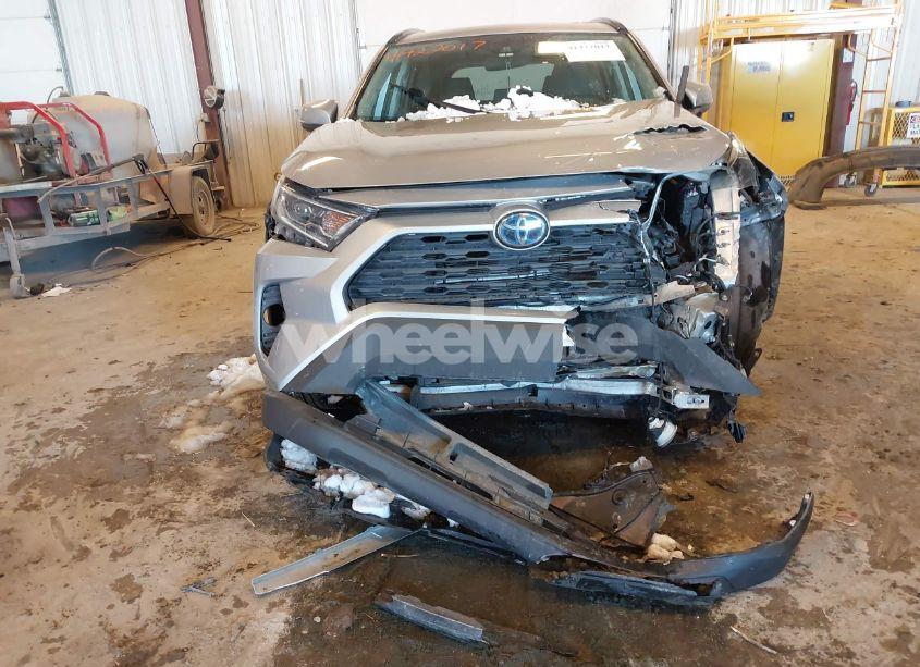 Photo 12 of 2020 Toyota Rav4 HYBRID XLE (VIN 2T3RWRFV2LW050105)
